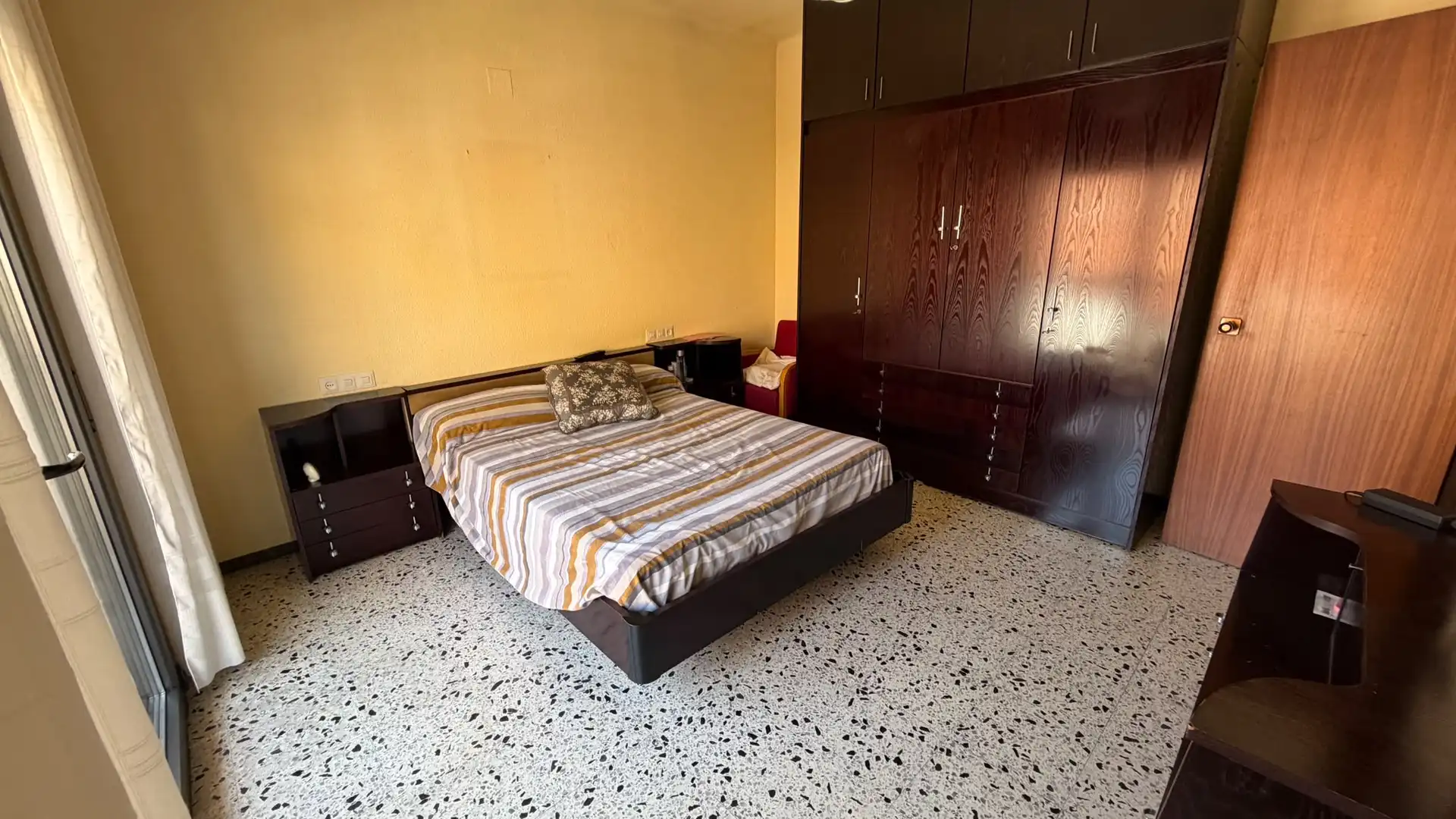 Habitación de Piso en venta en Breda con Calefacción