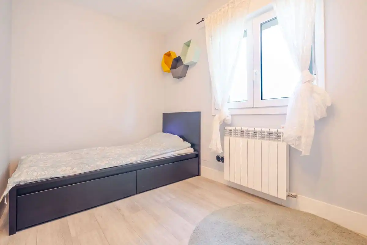 Habitación de Casa o chalet en venta en Boadilla del Monte con Aire acondicionado, Calefacción y Jardín privado