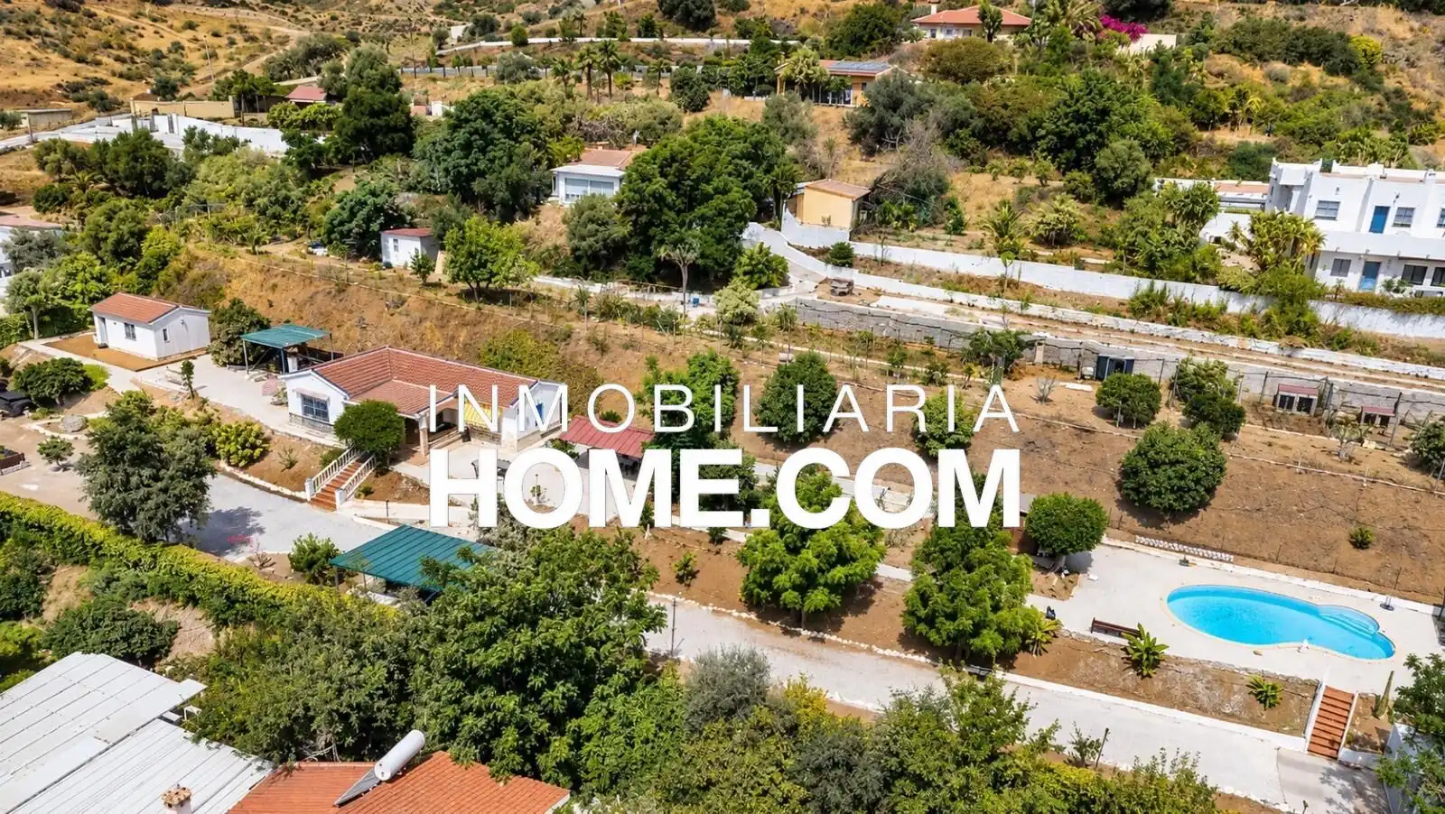 Villa con piscina in vendita a Avenida del Romeral