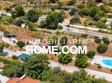 Villa avec piscine à vendre à Avenida del Romeral