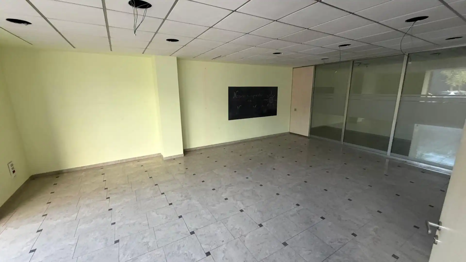 Business premises to rent in Calle de Isidro Villaroig, imagen 7