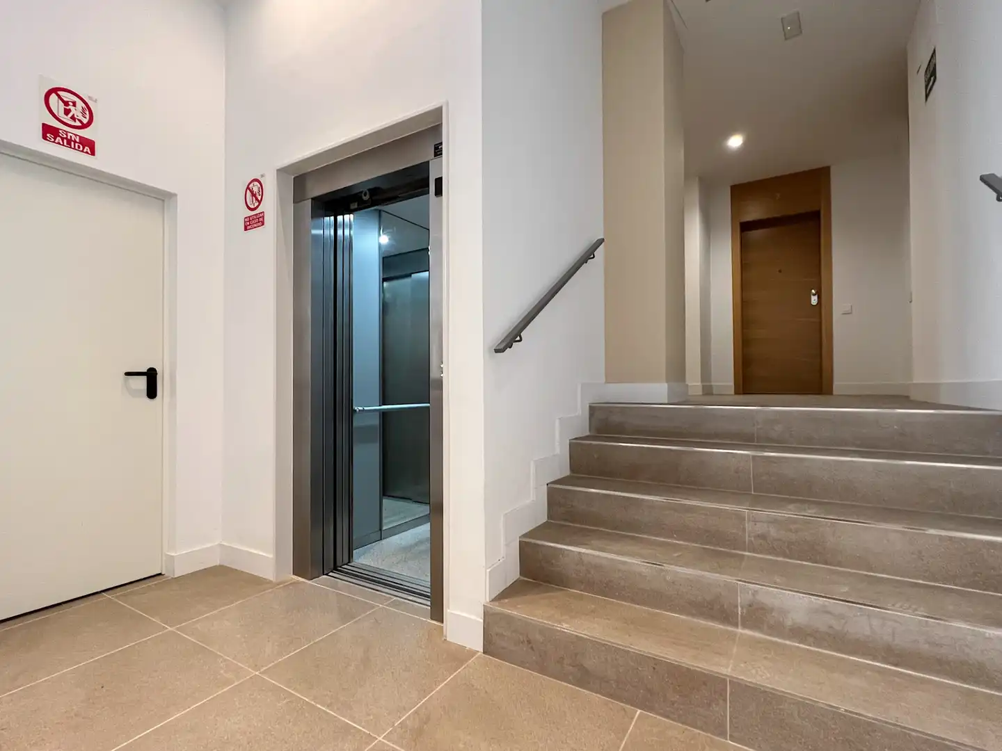 Wohnung zur Miete in Valencia mit Klimaanlage, Heizung und Privatgarten