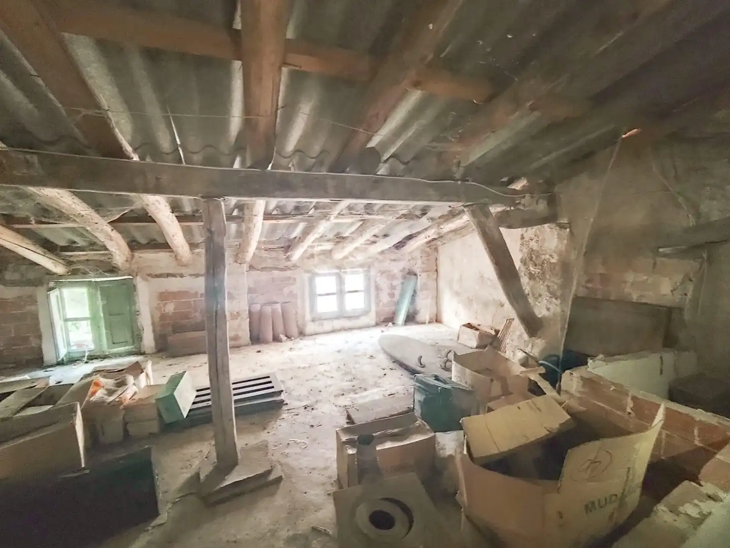 Casa o xalet en venda en Almoguera amb Jardí privat