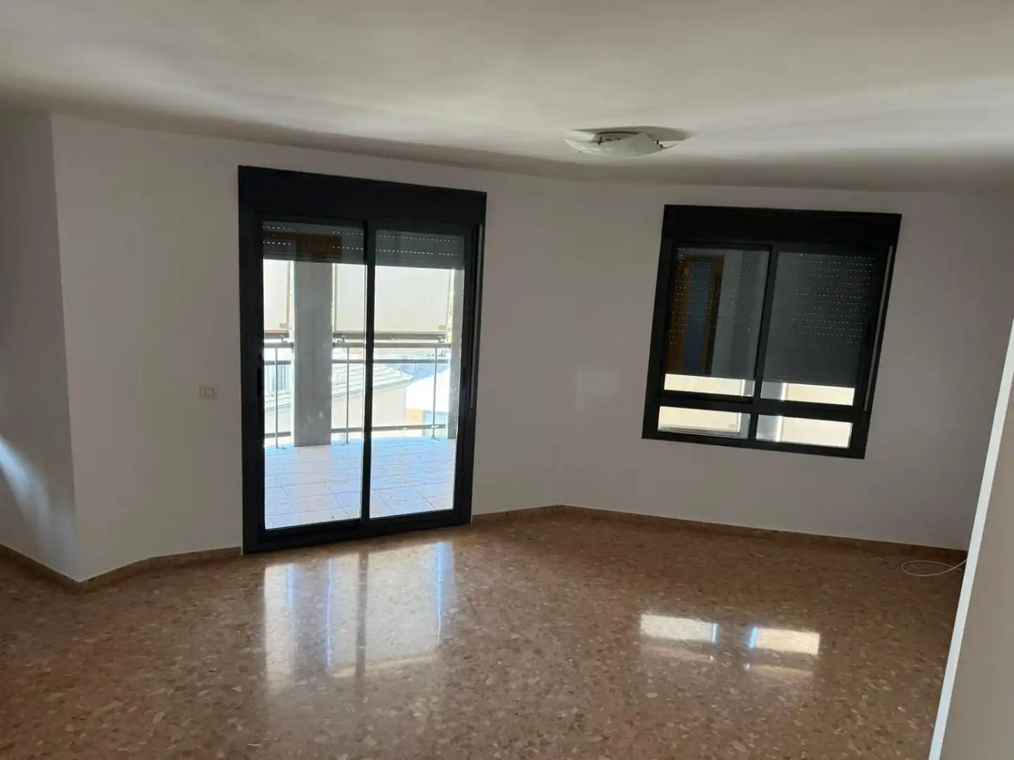 Wohnzimmer von Dachboden zur Miete in Vila-real mit Klimaanlage