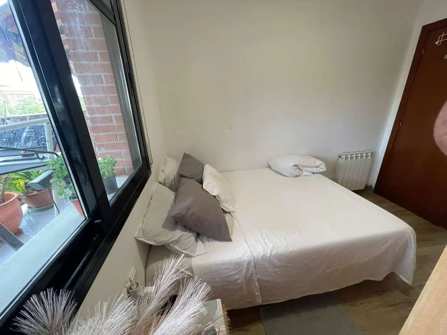 Bedroom of Flat for share in Badalona  with Air Conditioner, Terrace and Furnished