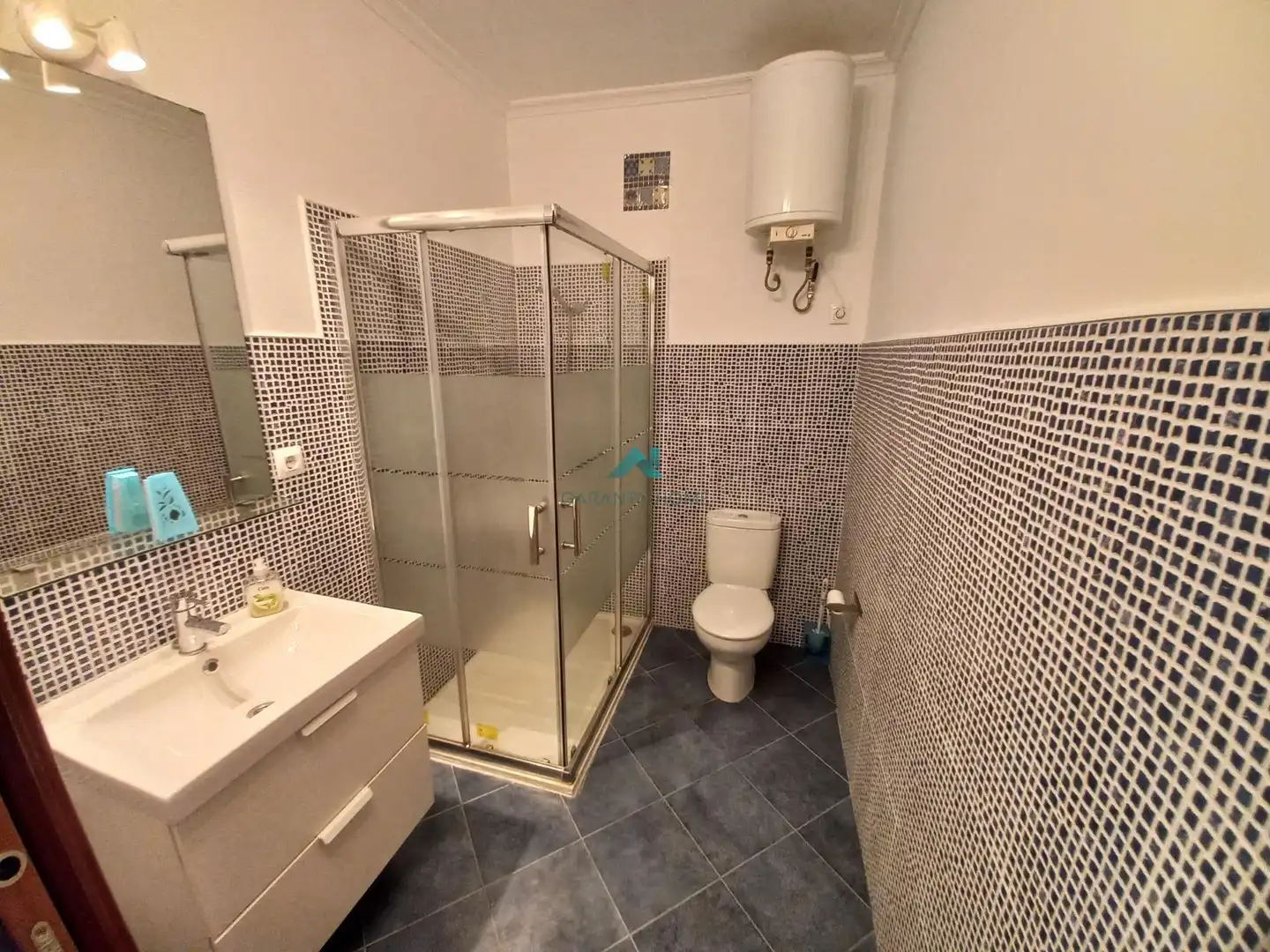Bathroom of Study for sale in Laredo  with Furnished