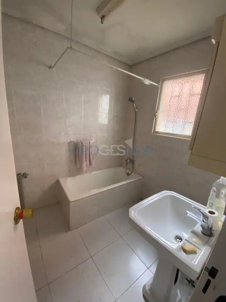 Bathroom of Houses for sale in San Andrés del Rabanedo  with Heating and Private garden