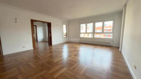 Foto 2 de Piso de alquiler en Neguri, Getxo