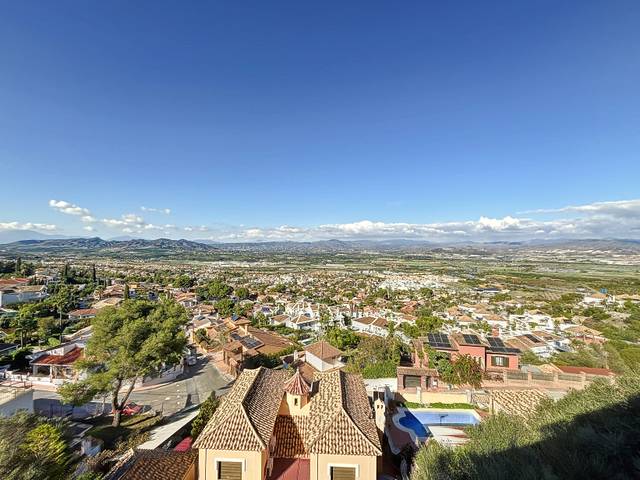 Piso en Alquiler en Calle Lágrima en Manantiales - Lagar - Cortijo