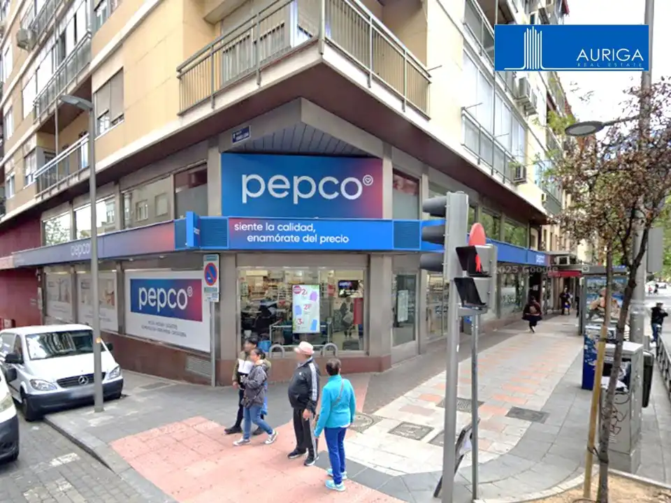 Local comercial en venda a Tetuán