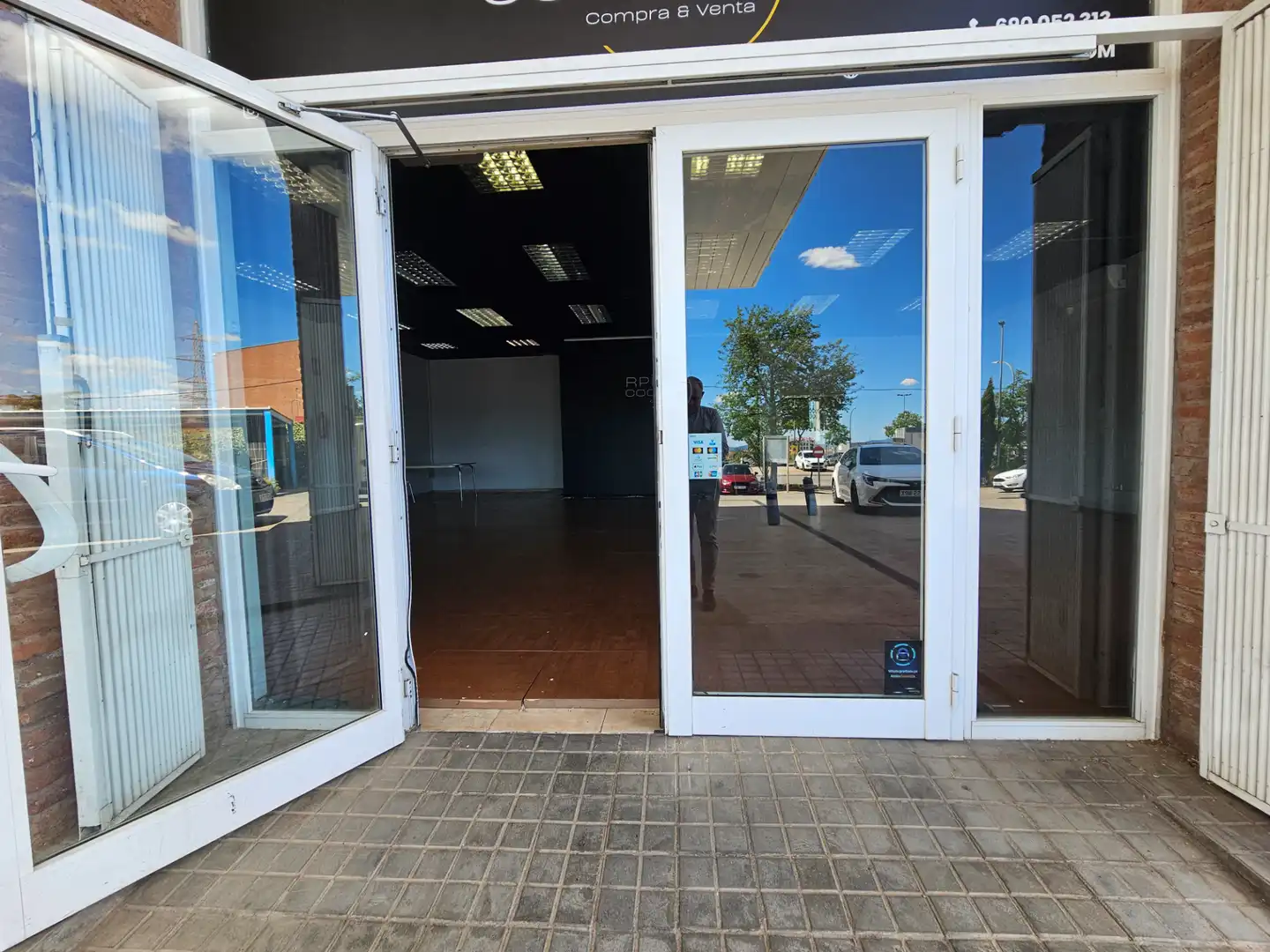 Fabrikhallen zur Miete in Terrassa