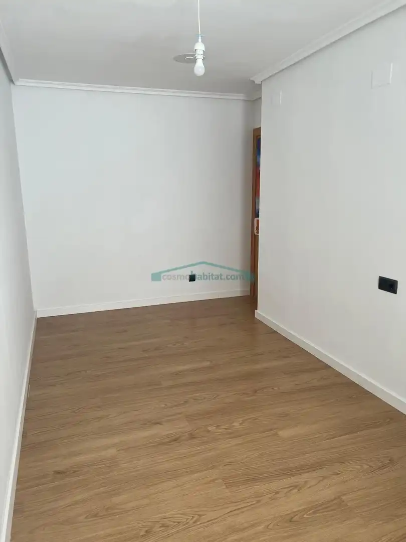 Bedroom of Attic for sale in Ibi  with Parquet flooring, Terrace and Jacuzzi