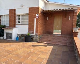 Exterior view of Single-family semi-detached to rent in Santa Eulàlia de Ronçana  with Air Conditioner and Terrace