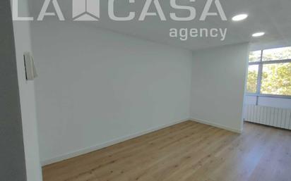 Flat for sale in  Barcelona Capital  with Balcony