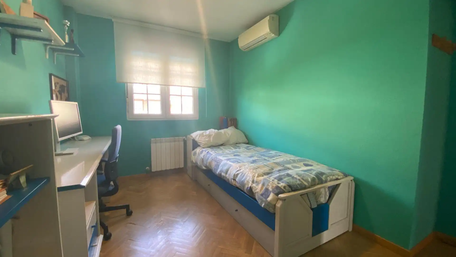 Habitación de Casa adosada en venta en San Blas