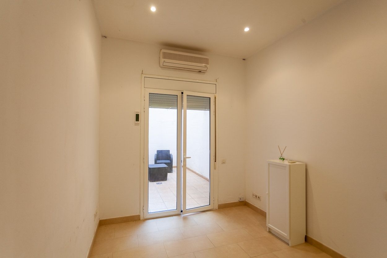 Planta baja for sale in Esplugues de Llobregat  with Terrace