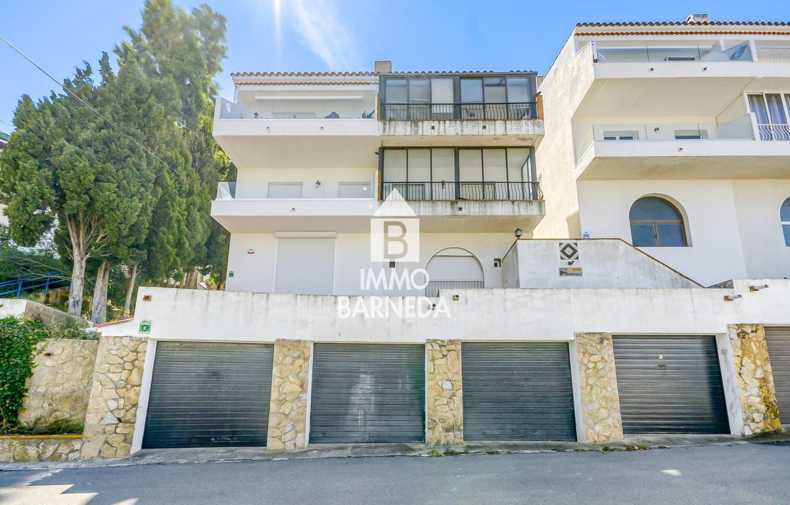 Exterior view of Flat for sale in Roses  with Terrace, Storage room and Furnished