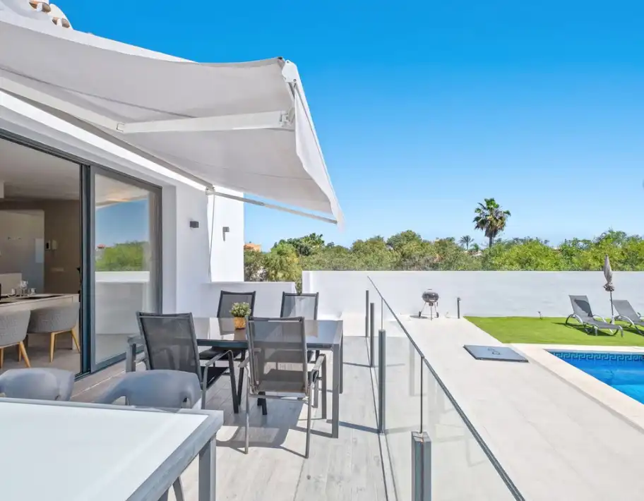 Piso con piscina en venta en El Faro de Calaburra - Chaparral, imagen 2