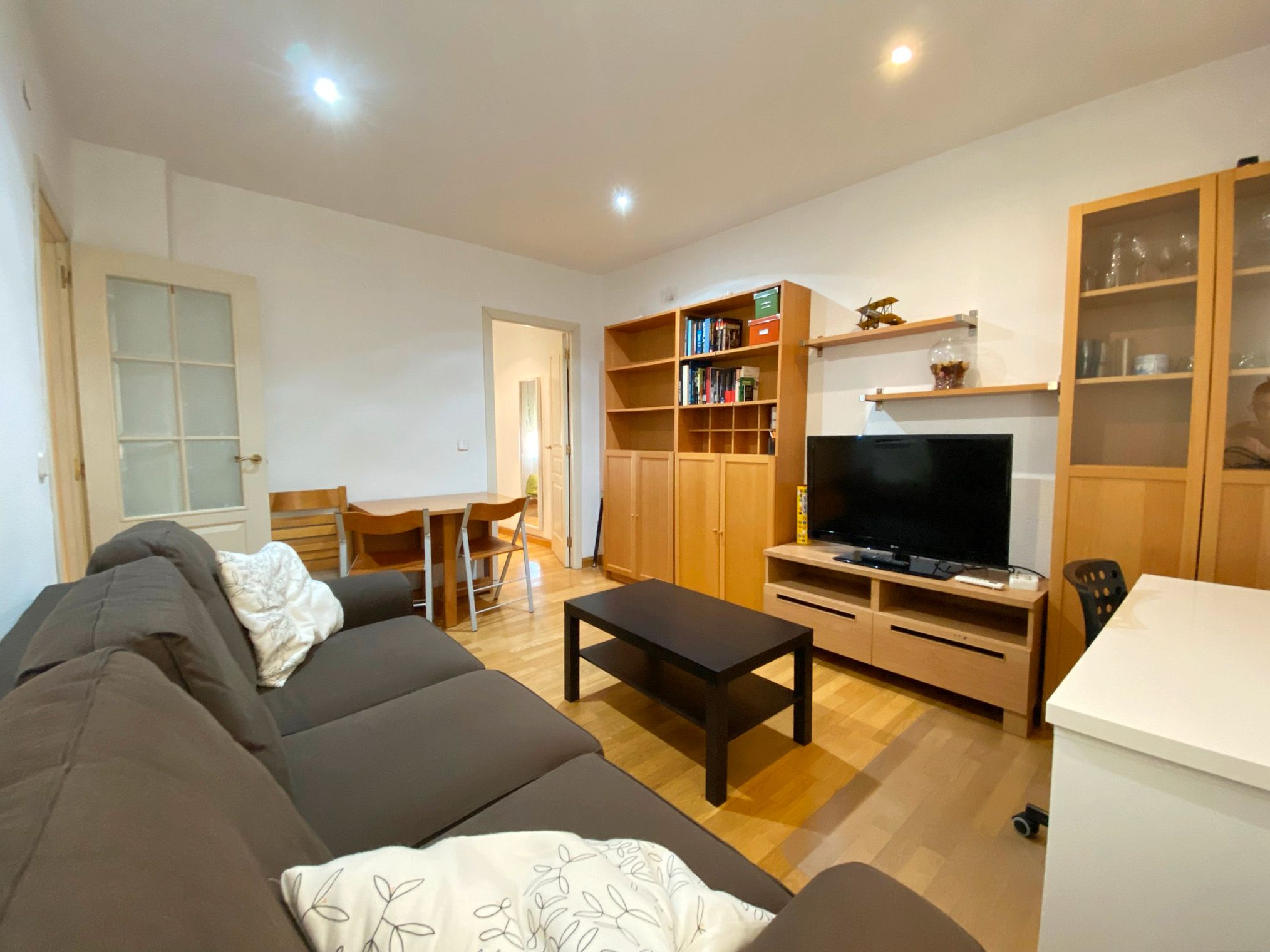 Sala de estar de Piso de alquiler en  Madrid Capital