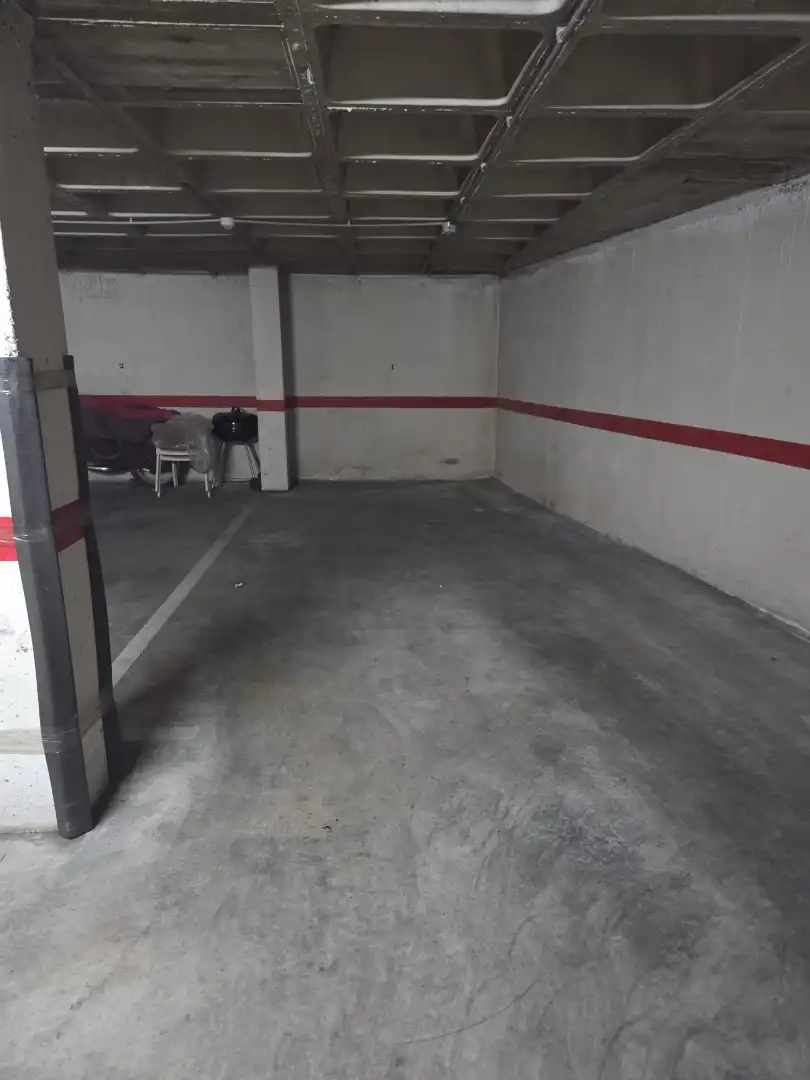 Einzelparkplatz mit Aufzug zum Verkauf in Carrer Segària, imagen 3