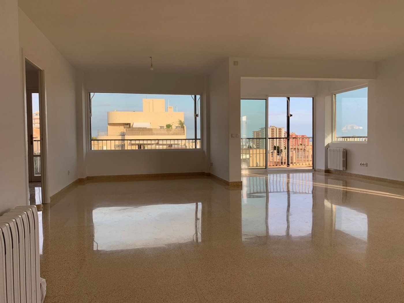 Sala d'estar de Pis en venda en  Palma de Mallorca amb Terrassa i Balcó