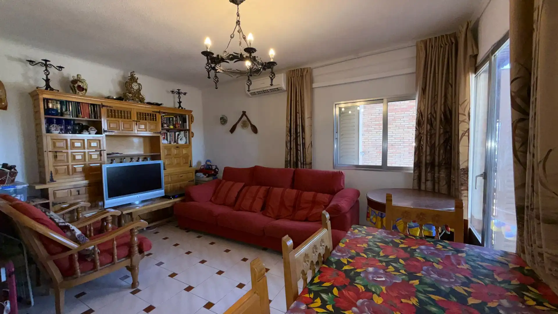 Sala de estar de Piso en venta en Aldea del Fresno con Aire acondicionado, Terraza y Amueblado
