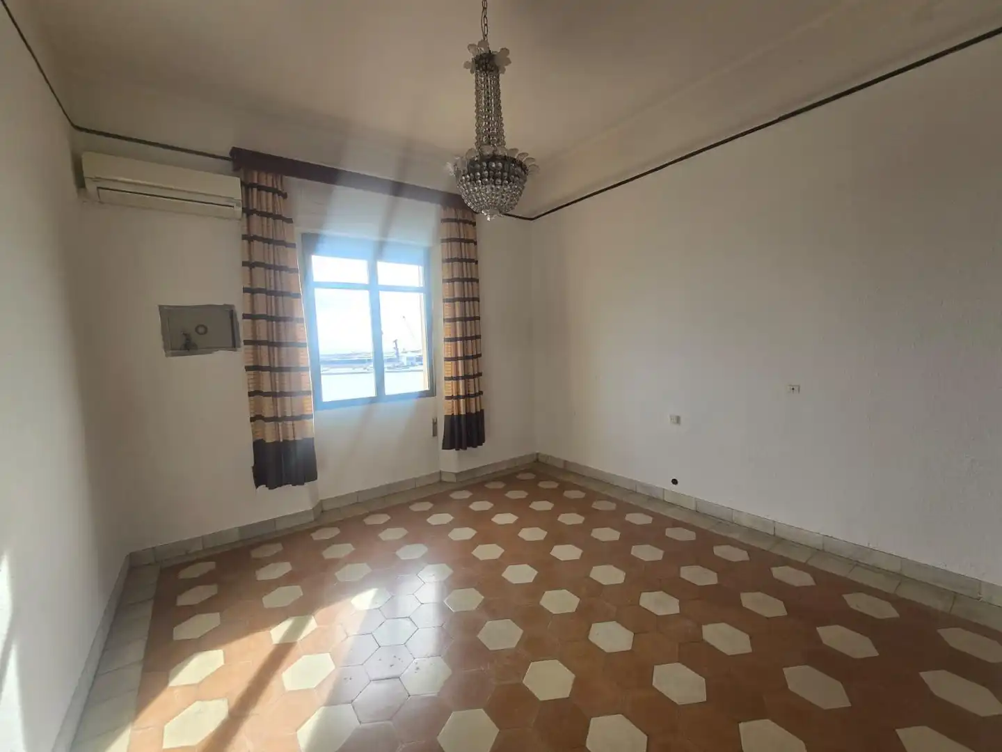 Piso con terraza en venta en Avenida de Manuel Agustín Heredia 18, imagen 9