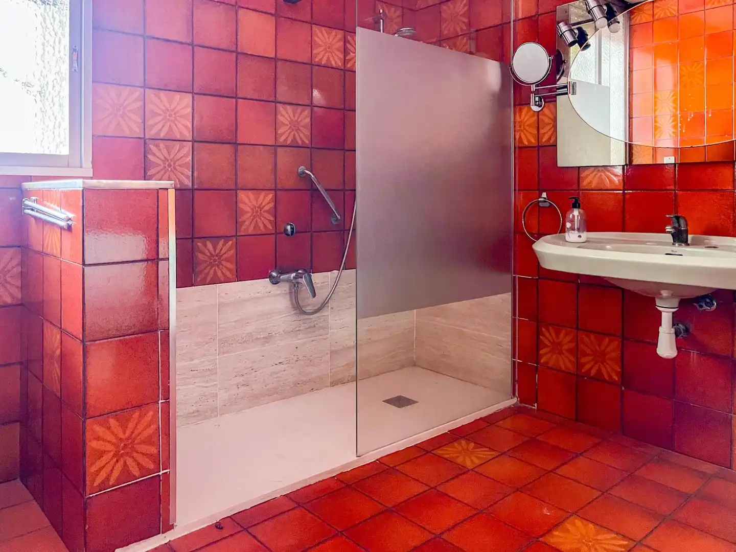 Bathroom of Houses for sale in Catarroja