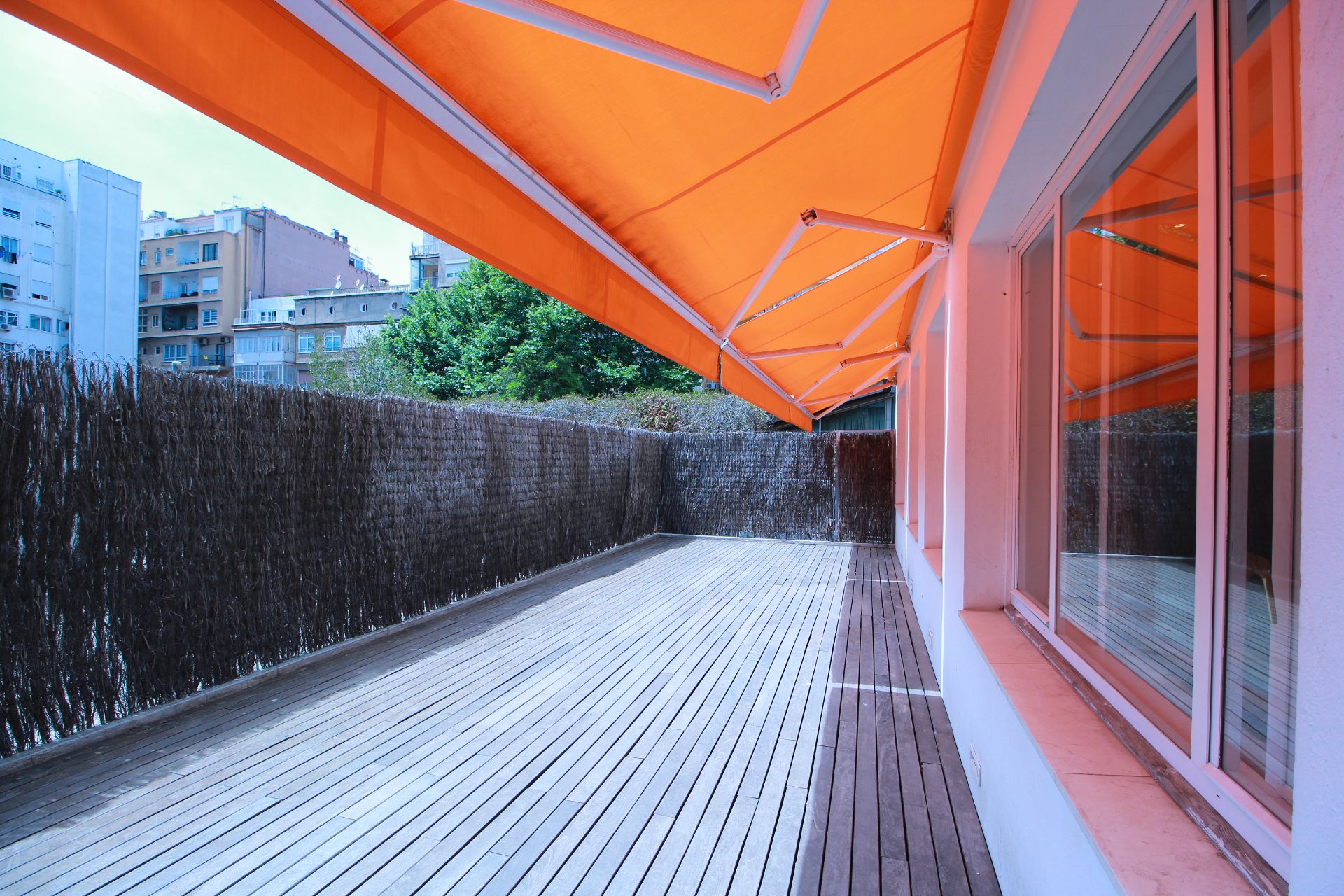Terraza de Oficina en venta en  Barcelona Capital con Aire acondicionado y Terraza