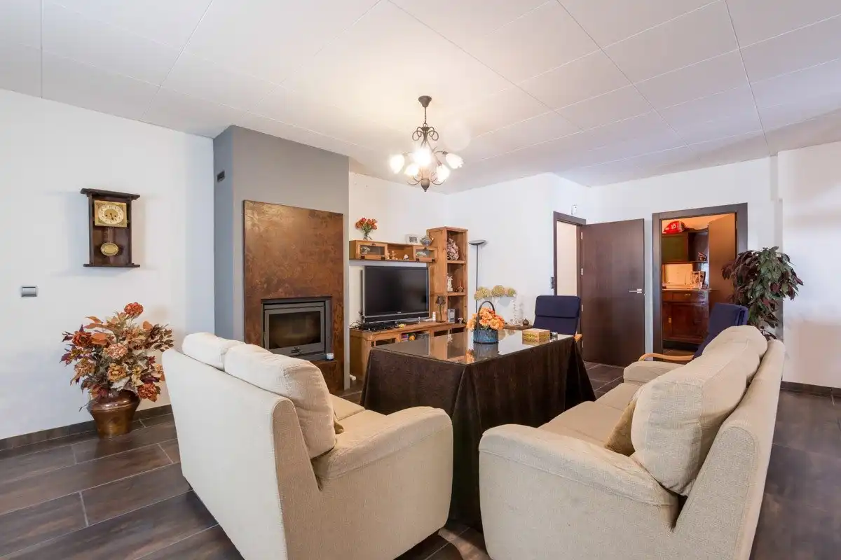 Chalet con piscina en venta en Calle Abeto 8, imagen 18