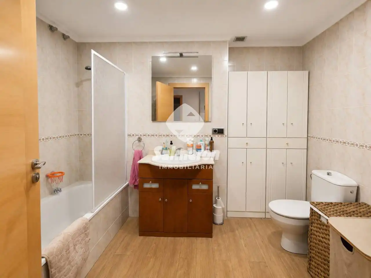 Baño de Piso en venta en Palafolls con Aire acondicionado, Calefacción y Parquet