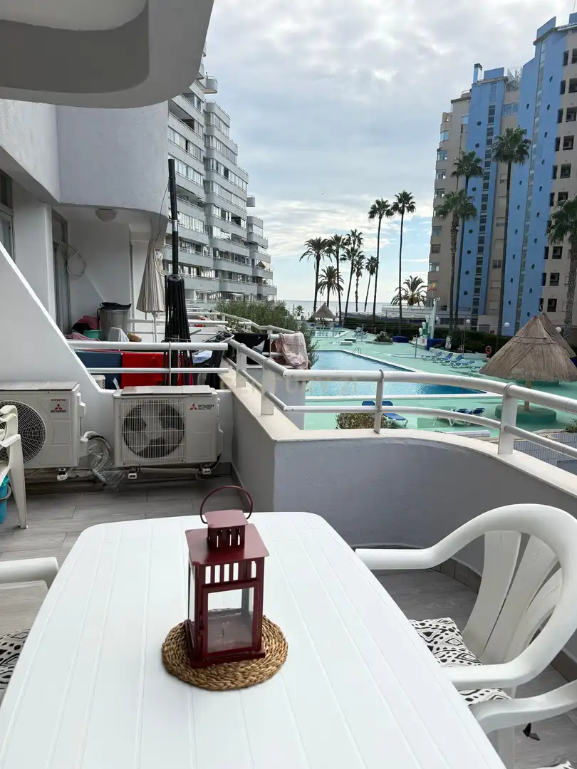 Terraza de Apartamento de alquiler en Calpe / Calp con Aire acondicionado, Lavadora y Microondas