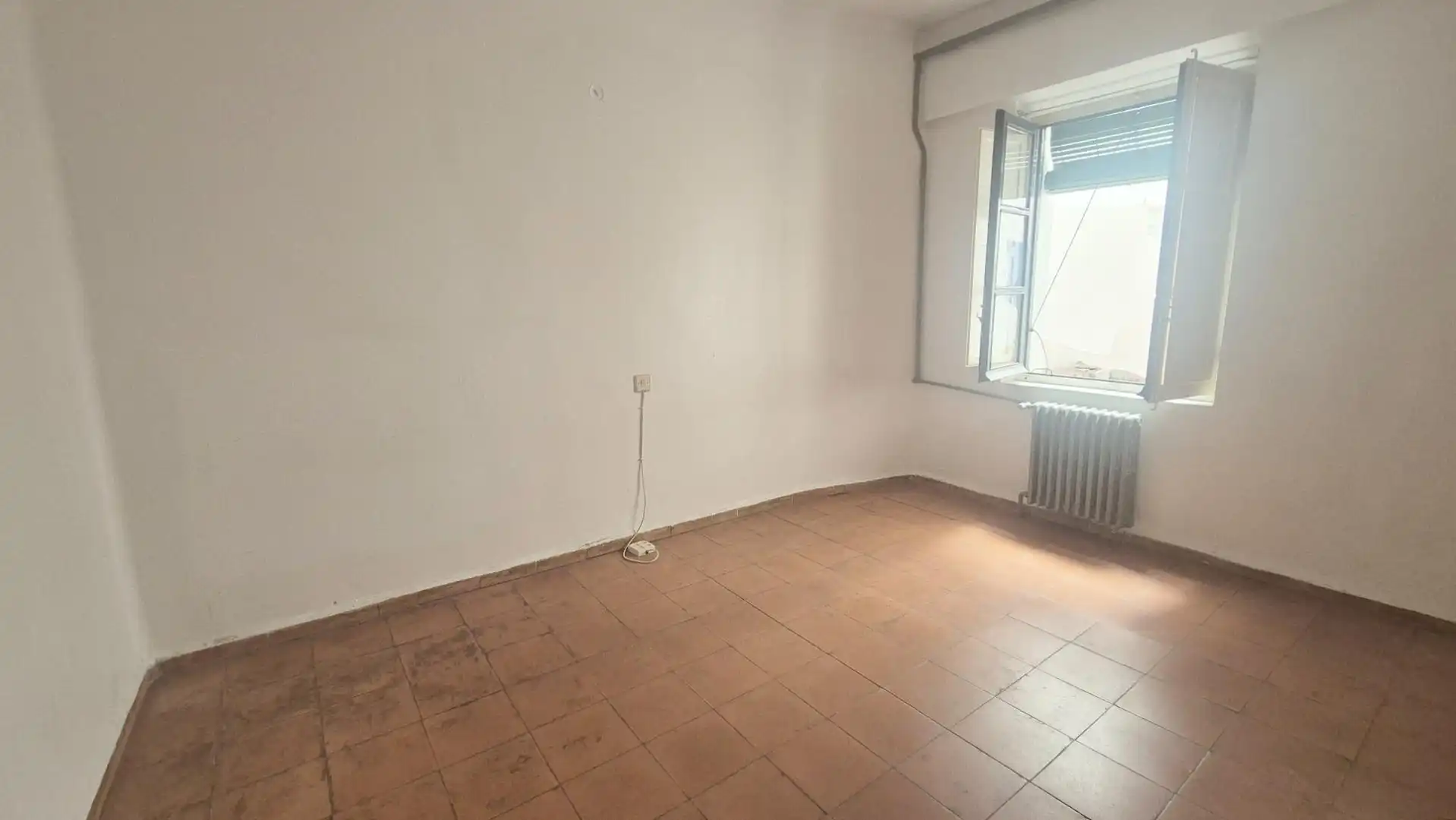 Bedroom of Flat for sale in Salamanca  with Heating