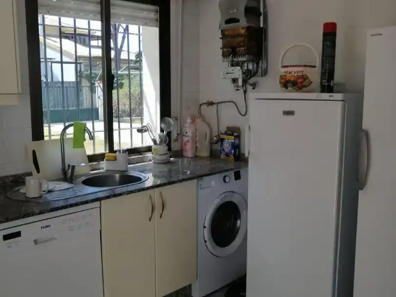 Cocina de Piso en venta en Conil de la Frontera con Jardín privado