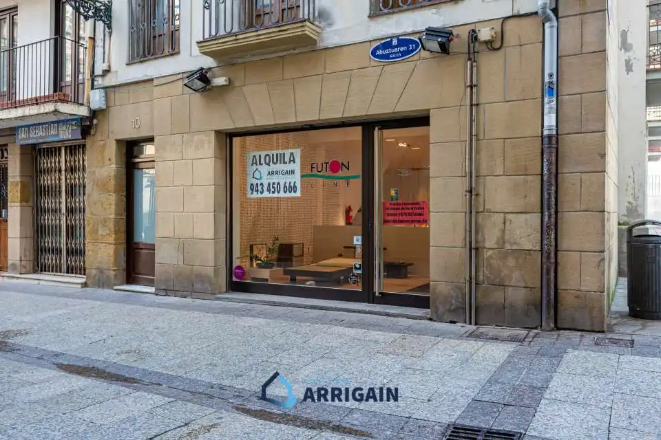Local de alquiler en Donostia - San Sebastián 