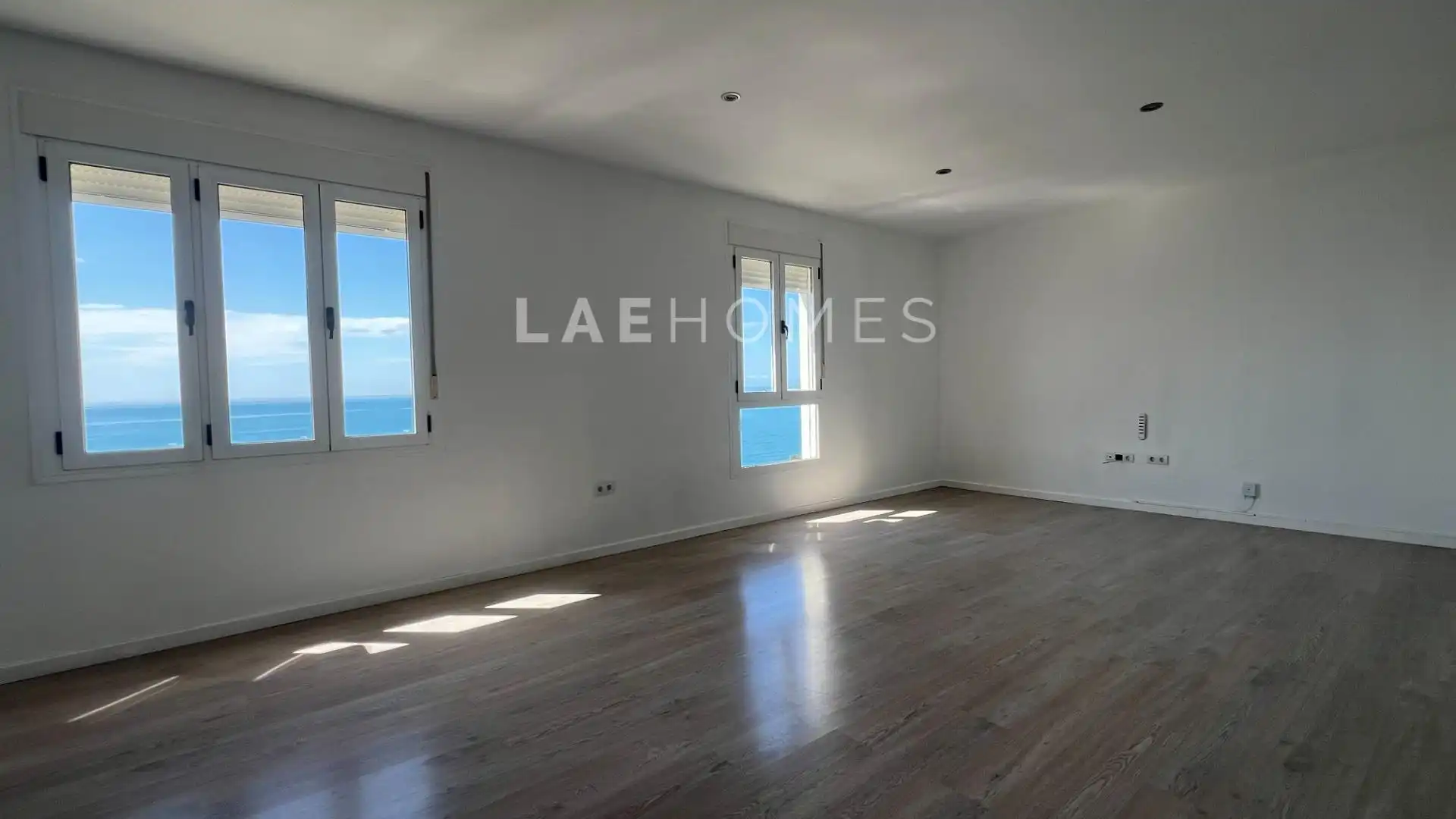Wohnzimmer von Dachboden zur Miete in Málaga mit Parkett