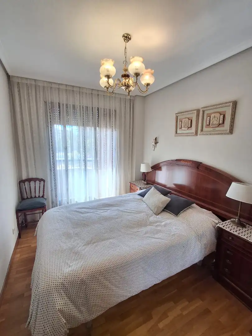 Flat with lift for sale in Calle Ingenieros Pino y Amorena 13, imagen 5