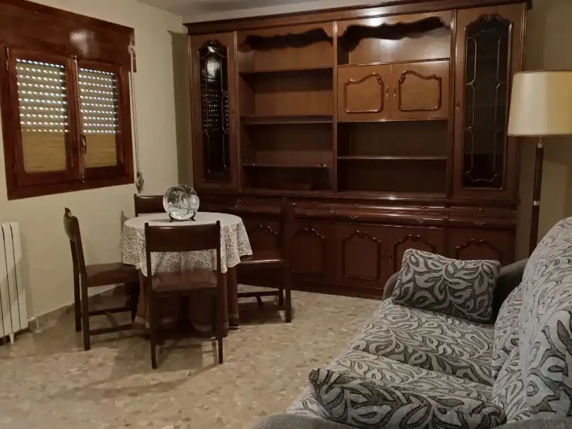 Sala d'estar de Casa o xalet en venda en Santa María de Huerta amb Calefacció, Moblat i Forn