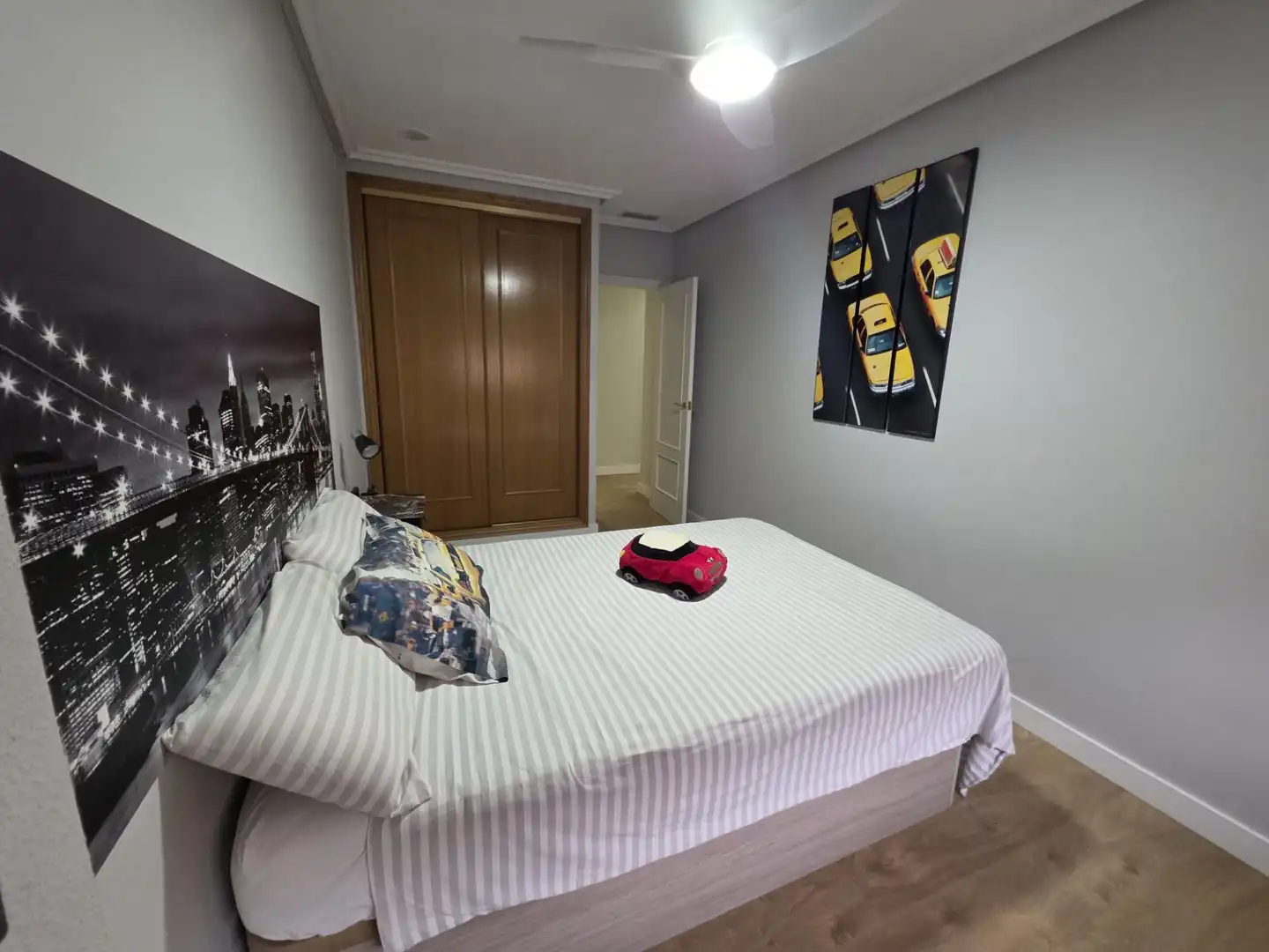 Habitación de Ático en venta en Elche / Elx con Aire acondicionado, Terraza y Trastero