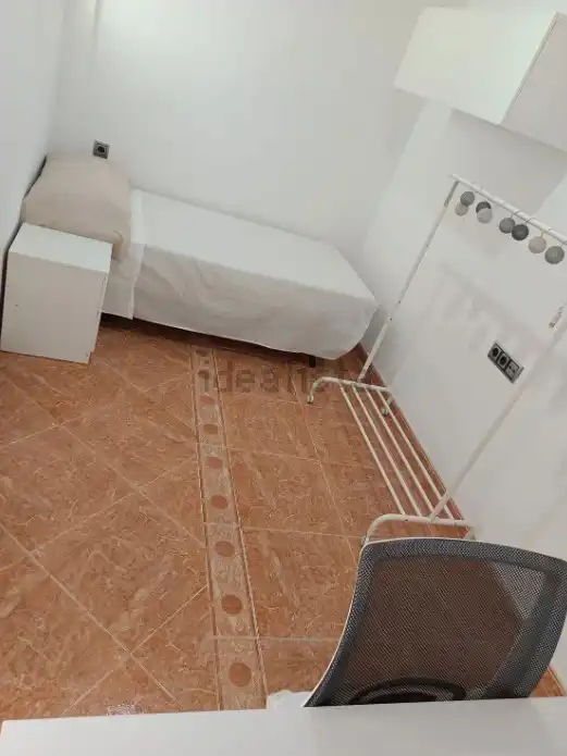 Bedroom of Flat for rent in Valencia  with Furnished, Oven and Washing machine