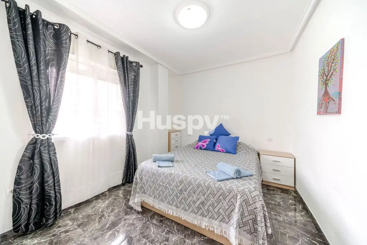Bedroom of Flat for sale in Torrevieja  with Air Conditioner, Heating and Terrace