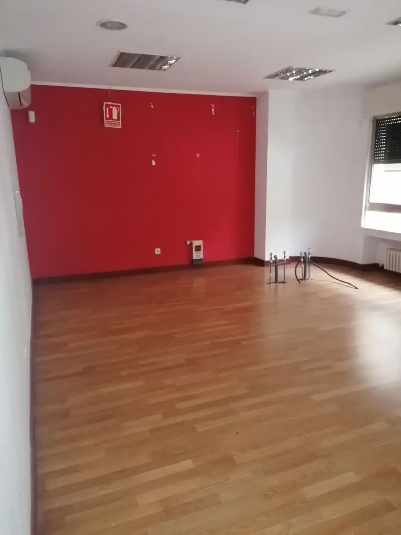 Office space with lift to rent in Calle de Alarcos, imagen 2