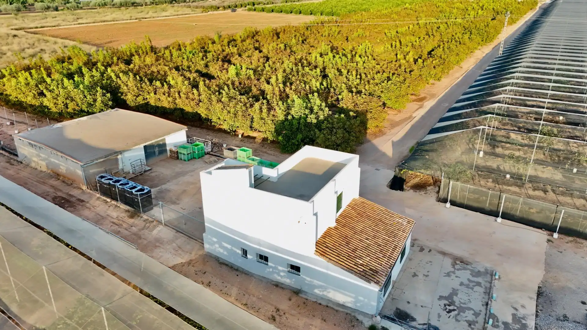 Vista exterior de Finca rústica en venda en Urbanizaciones  