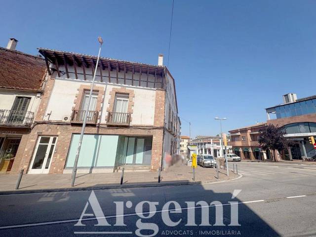 Local comercial en Alquiler en Palau-solità i Plegamans