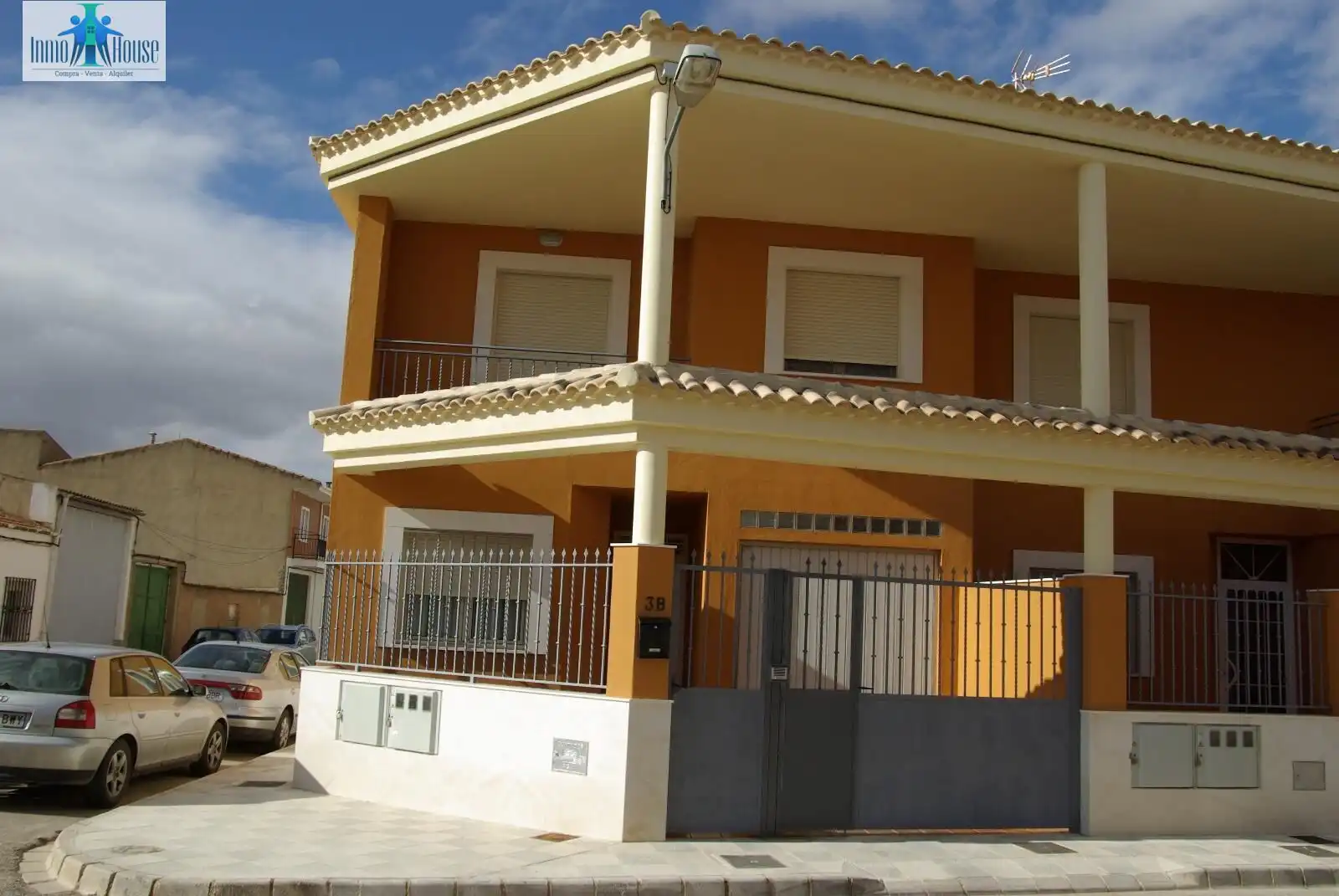 Exterior view of Detached homes for sale in  Albacete Capital  with Air Conditioner, Terrace and Furnished