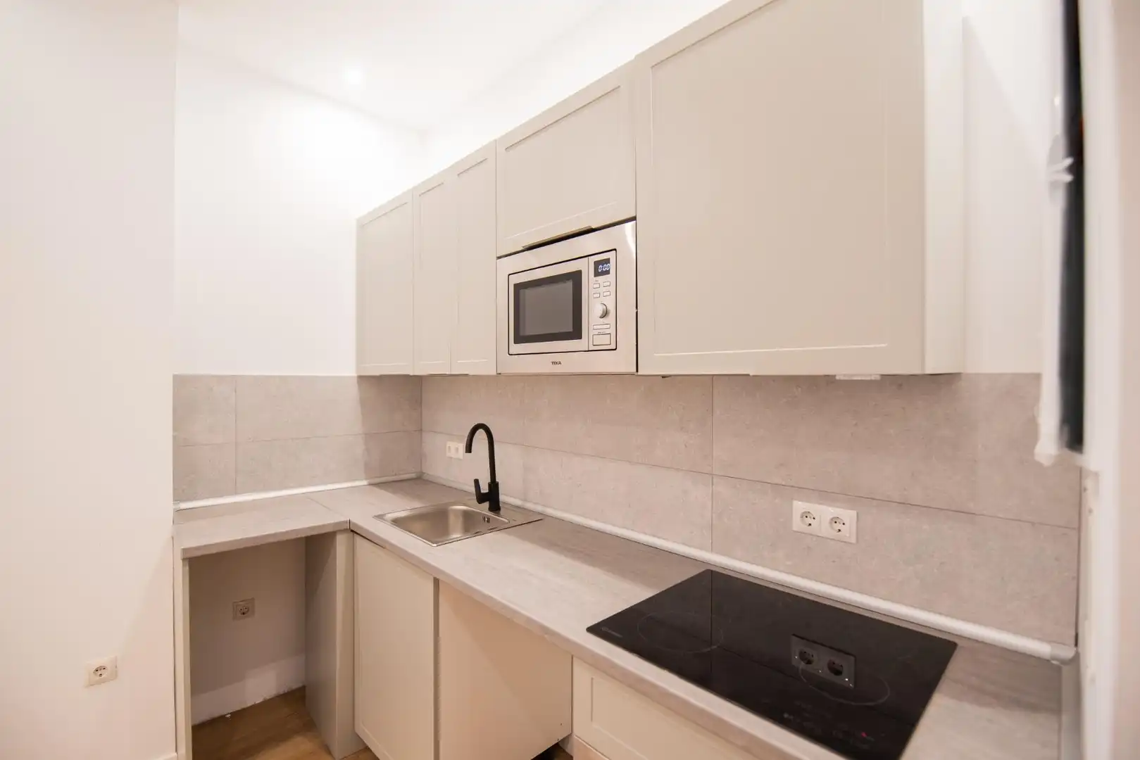 Cocina de Piso en venta en El Pópulo - Santa María 