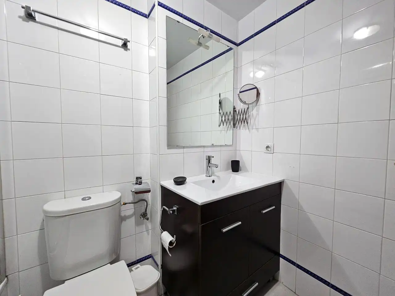 Badezimmer von Wohnung zum Verkauf in Alcalá de Guadaira mit Möbliert und Balkon