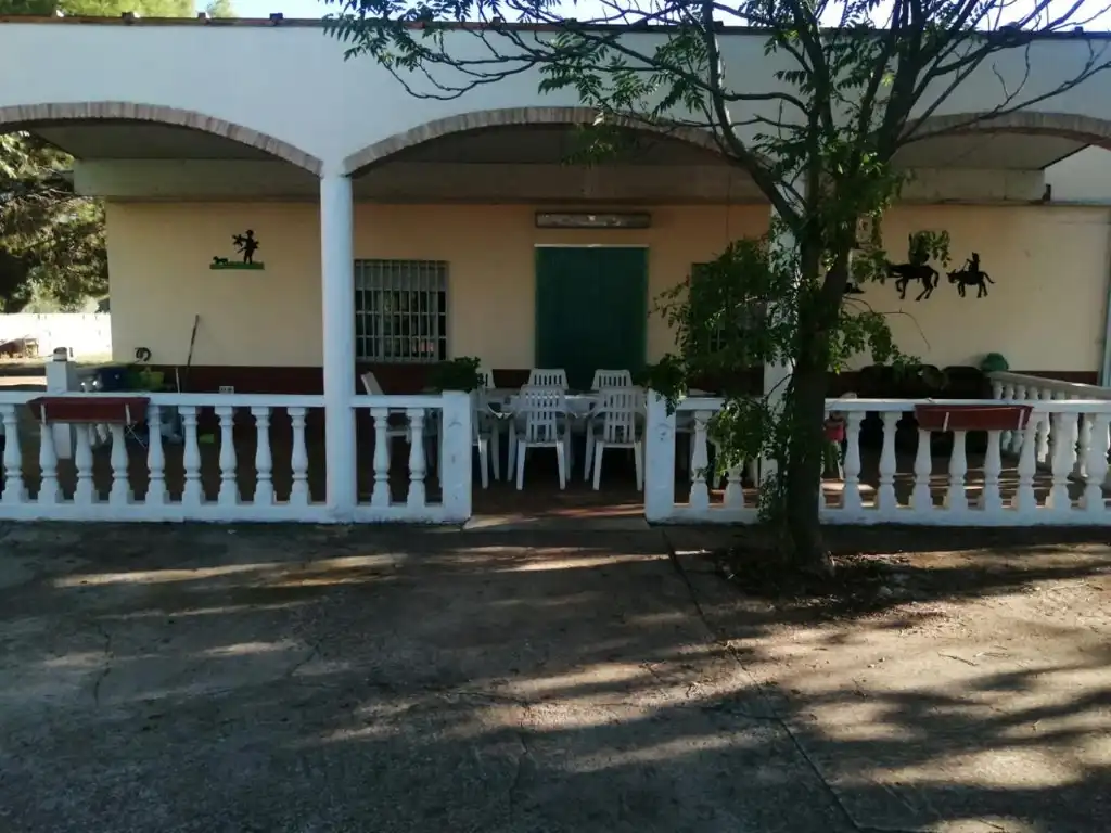 Casa rústica amb piscina en venda a Argamasilla de Calatrava