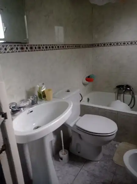 Baño de Casa o chalet en venta en Pravia con Calefacción, Trastero y Amueblado