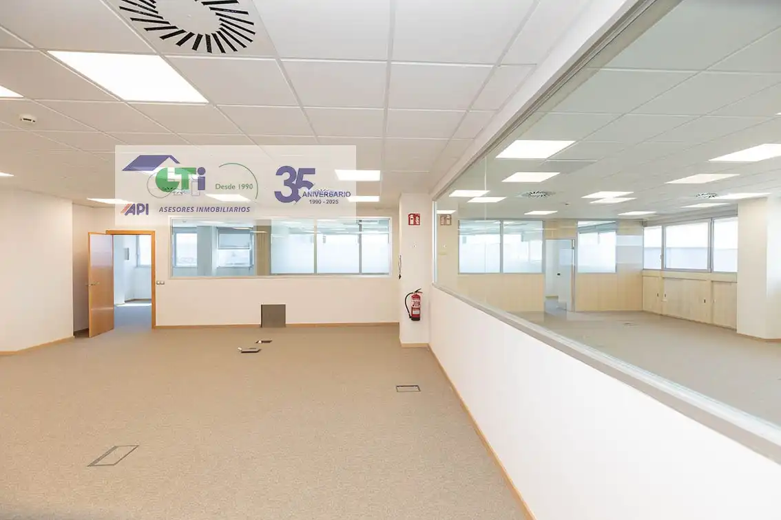 Office space to rent in C/Bari, imagen 18